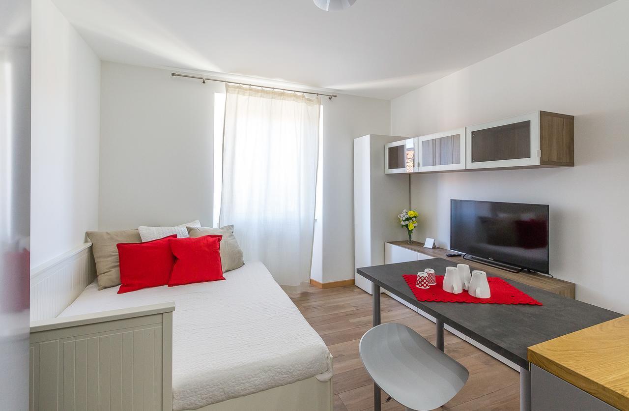 Alessia's Flat - Sarpi 2 Milan