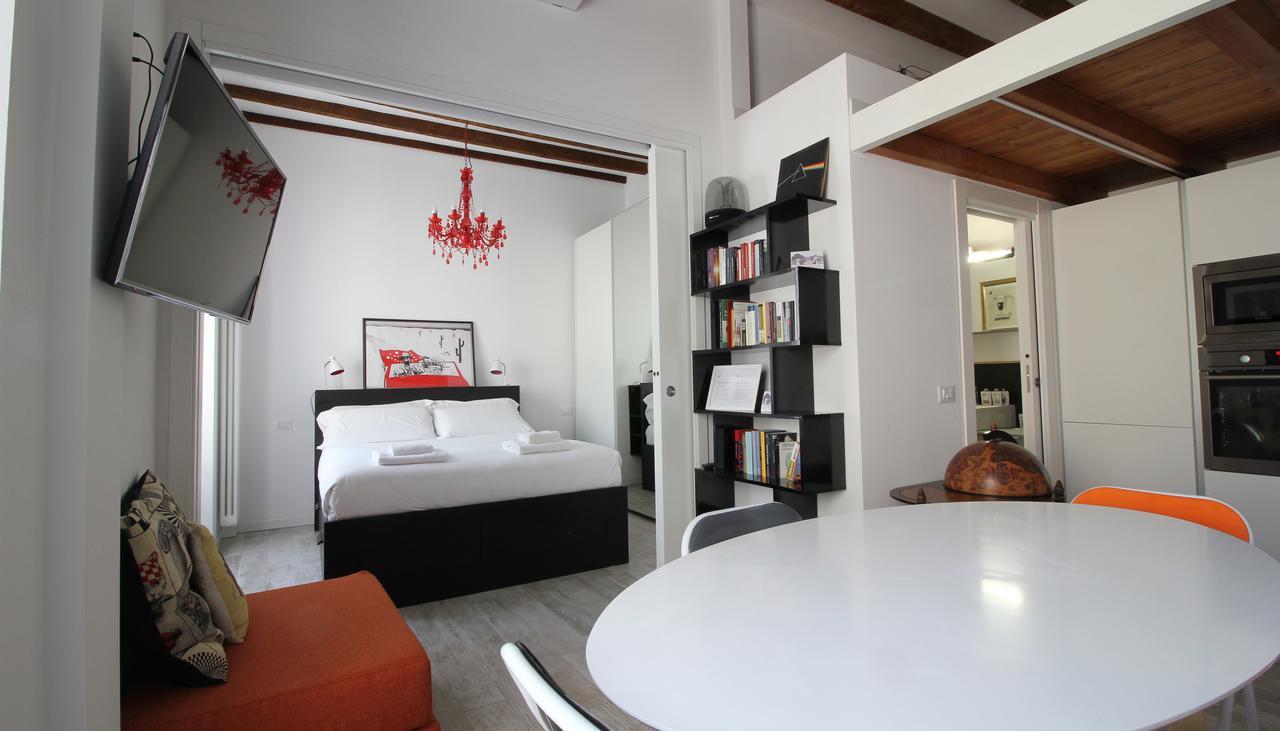 Italianway-canonica 34 Milan