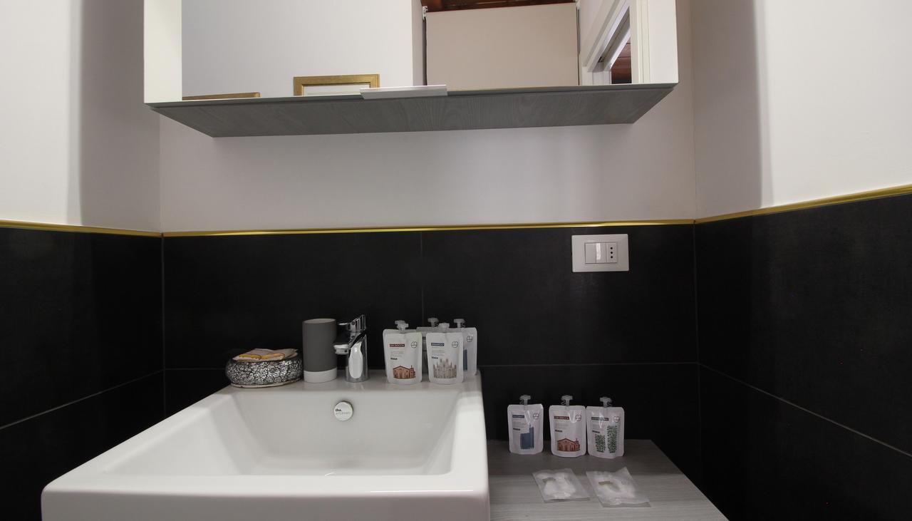 Italianway-canonica 34 * Milan