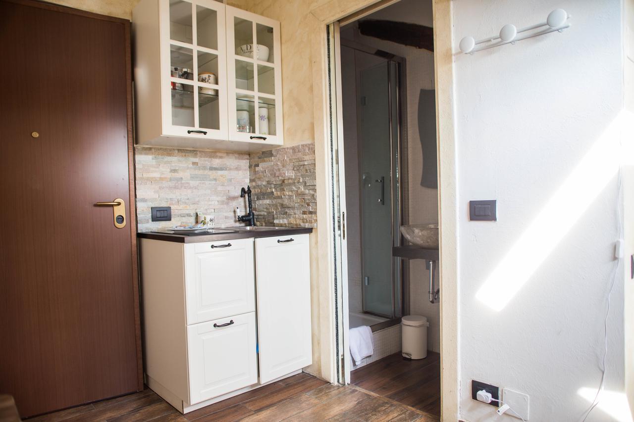 Correggio Apartment Milan