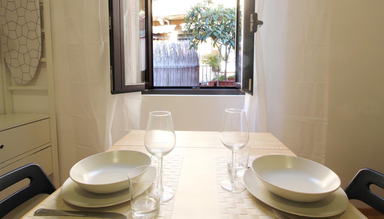 Apartment Italianway Corso San Gottardo 19 Milan