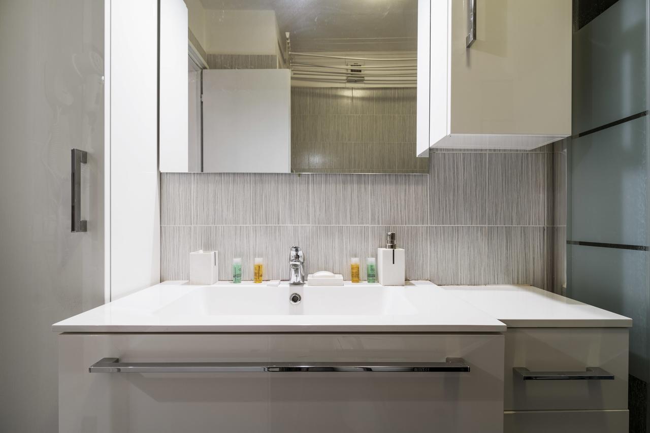 Apartment Station *