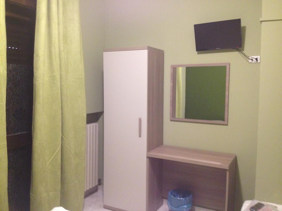 Mrhostel Milan
