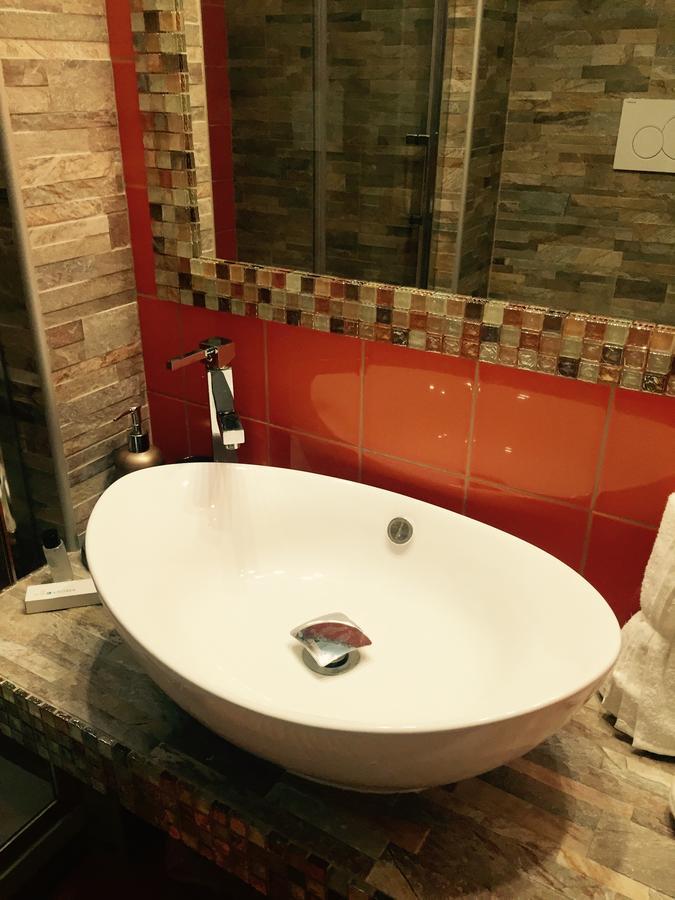 Atmos Luxe Navigli Hostel