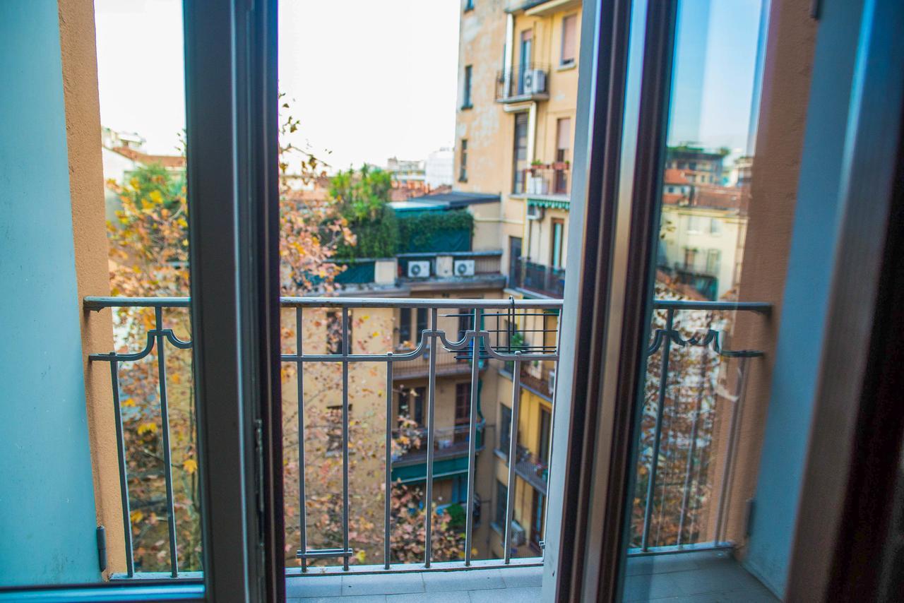 Adelaide * Milano