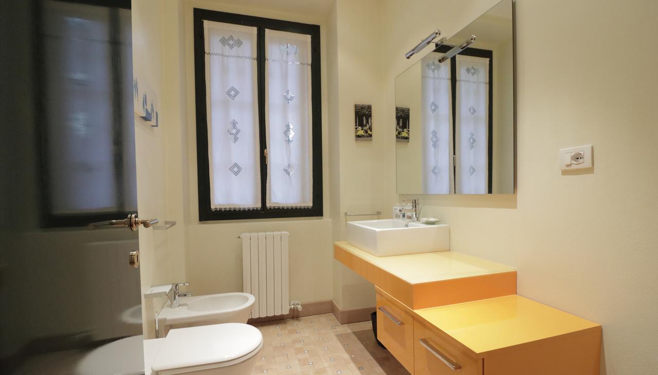Apartment Italianway-fiori Chiari 24 Milan