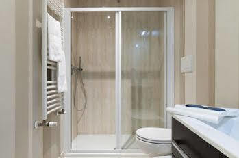 Royal Suites Hotel