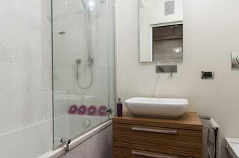Hotel Royal Suites