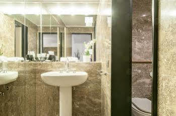 Royal Suites