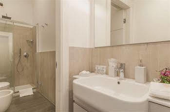 Royal Suites Hotel *