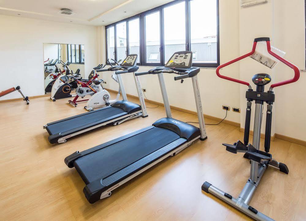 Hotel Unaway & Linea Uno 4*