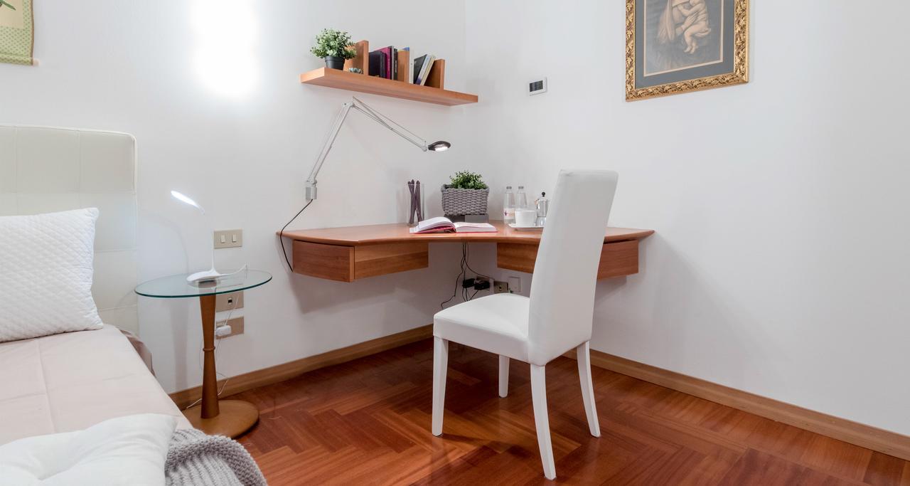 Hintown S. Fermo Milan