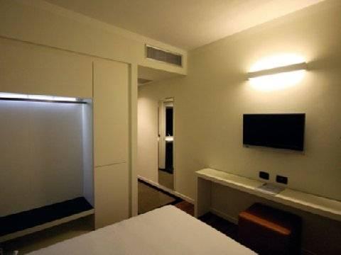 Monopole 3* Milan