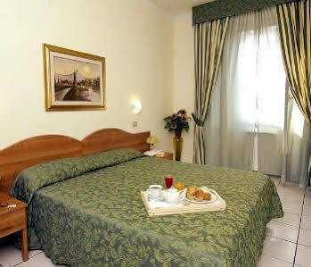 Hotel 22 Marzo