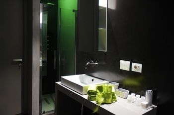 Miloft Guest Rooms And Terrace Bed & Breakfast