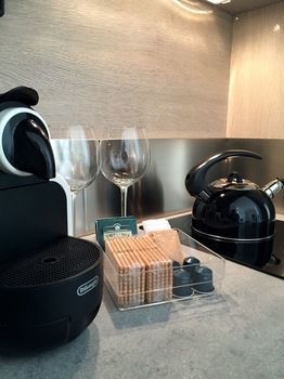 Fifty Eight Apartment *