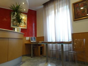 Hotel Parma 2*
