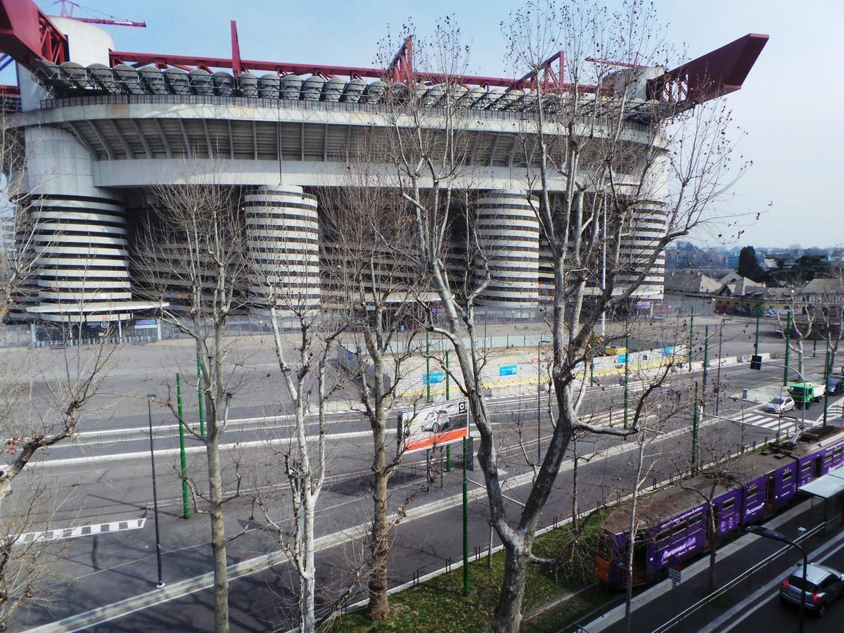Meta Italy A San Siro Apartment Milan