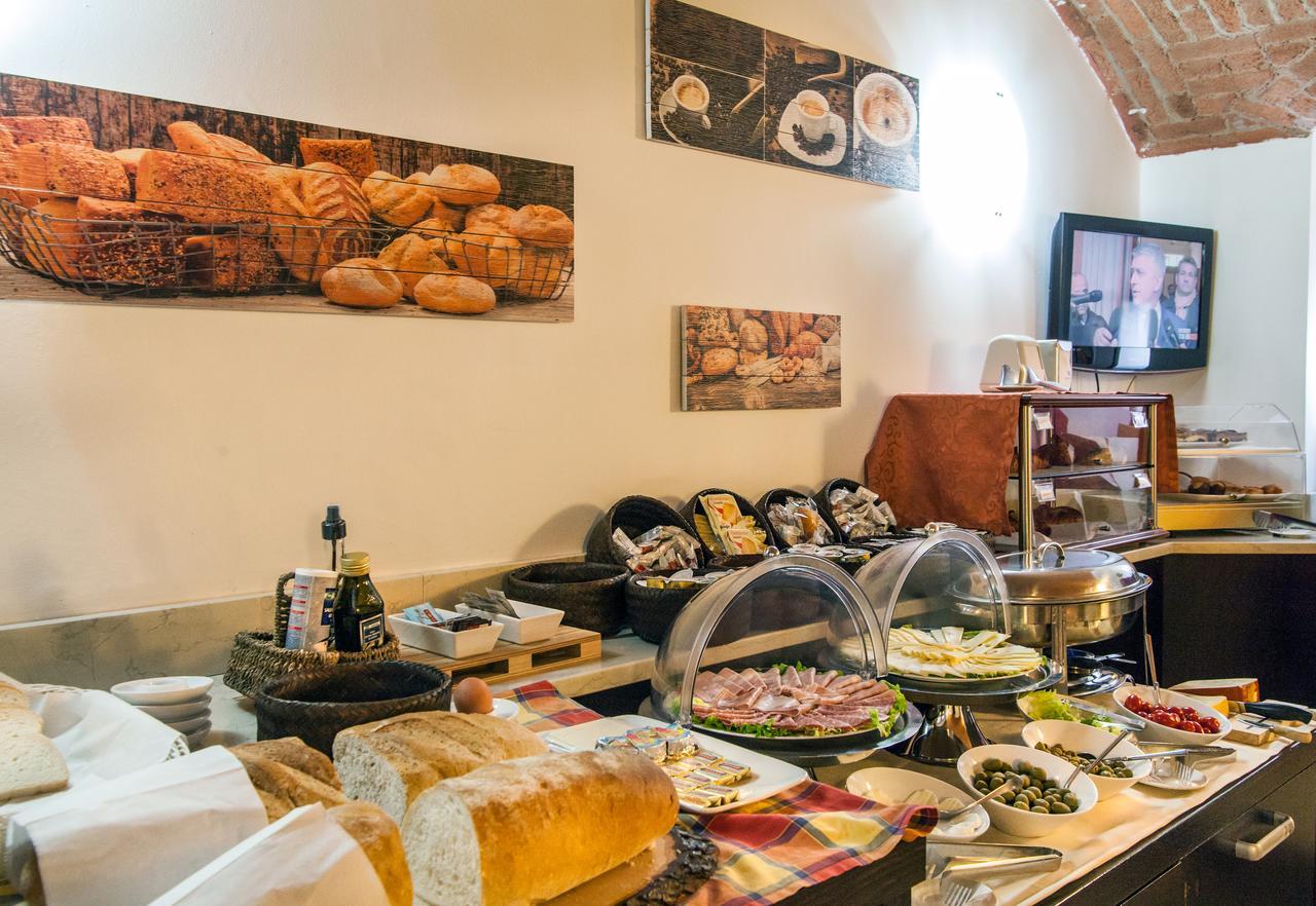Del Corso 3* Milan