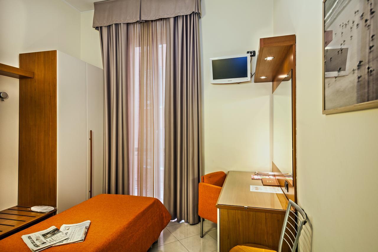 Del Corso 3* Milan