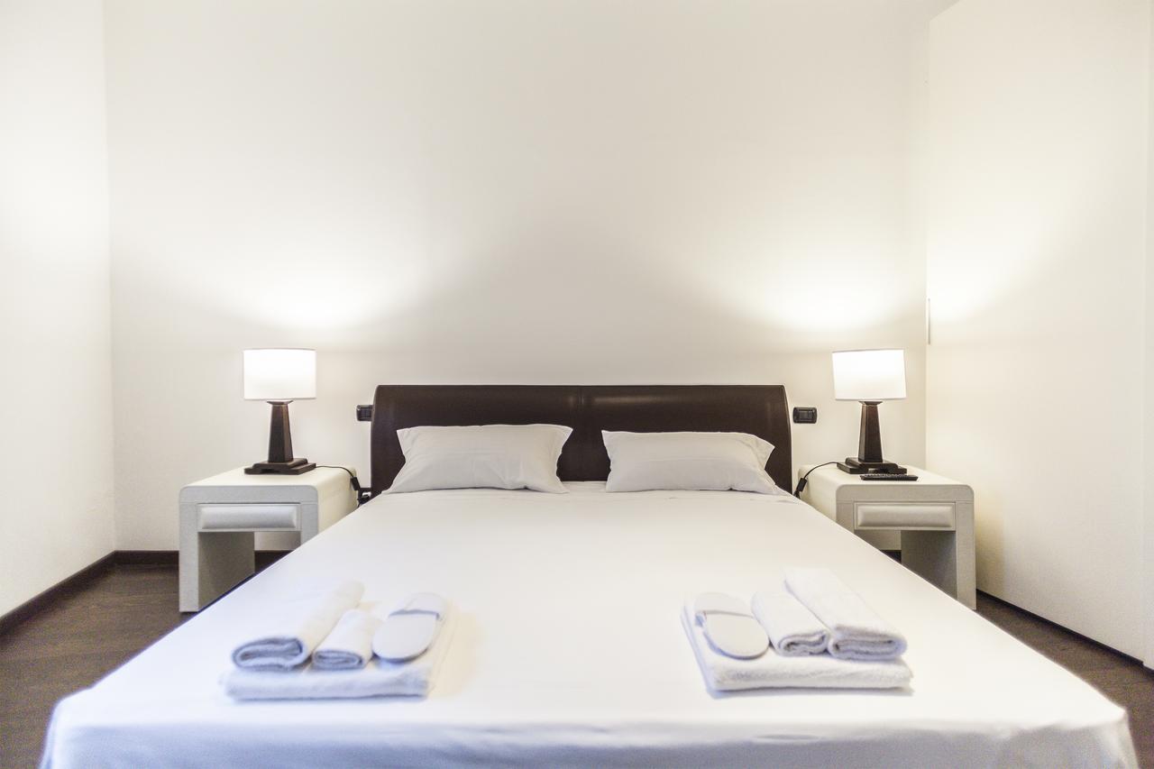 Hemeras Boutique Homes - Design In Center Apartment