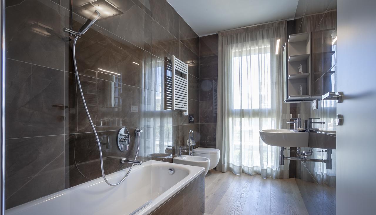 Italianway-poma 61 * Milan