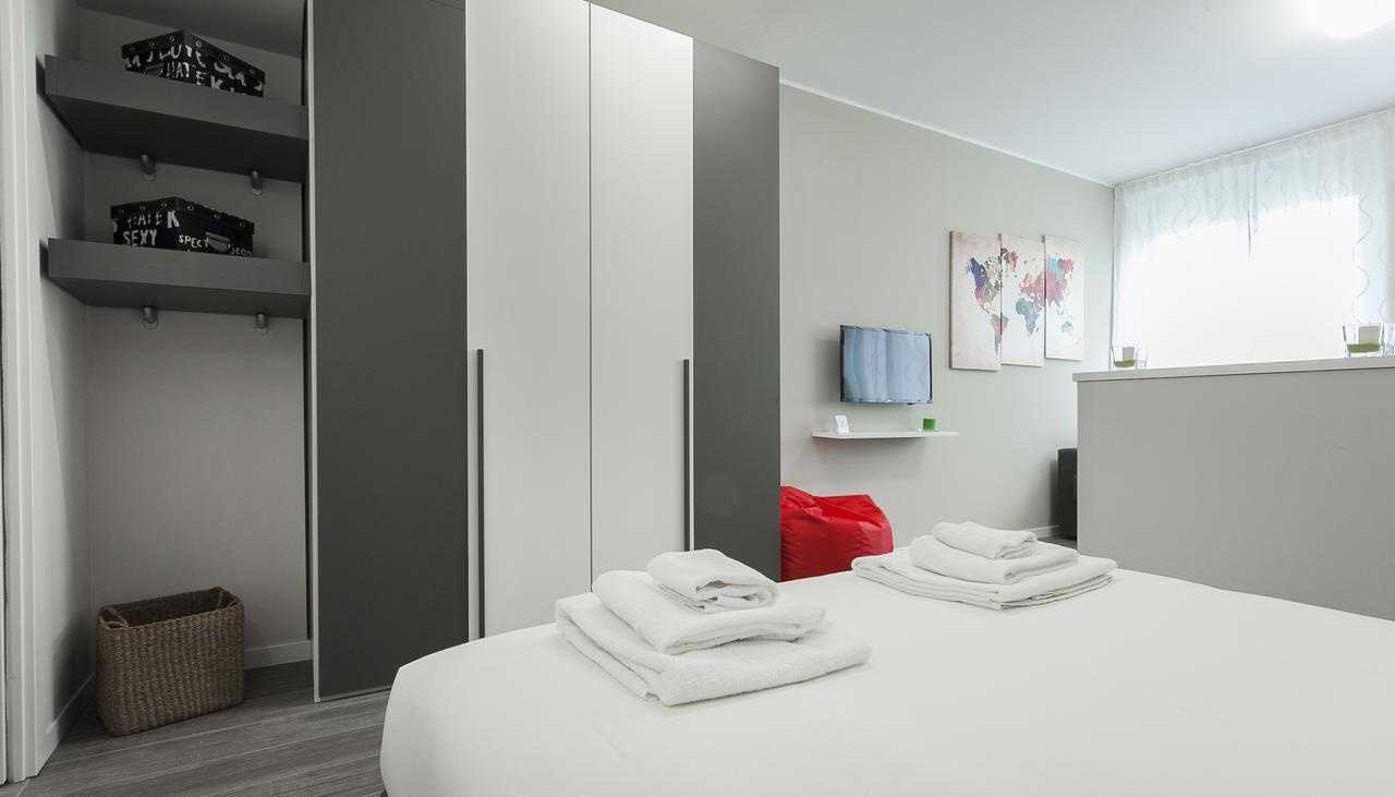 Italianway-cadorna 10b * Milan