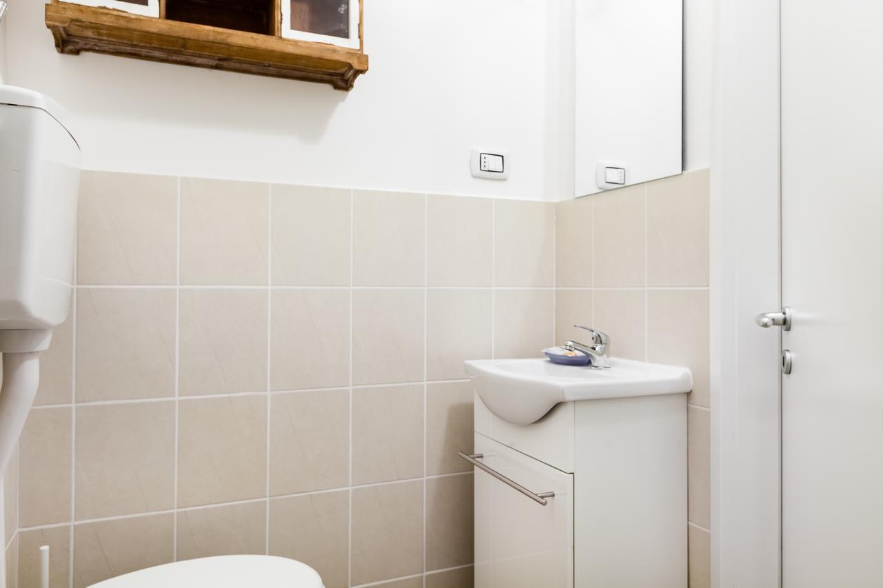 Apartment Italianway-farini 37 Milan
