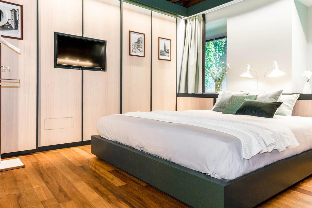 Apartment Joivy Luxurious For 4 Near Duomo And Galleria Vittorio *