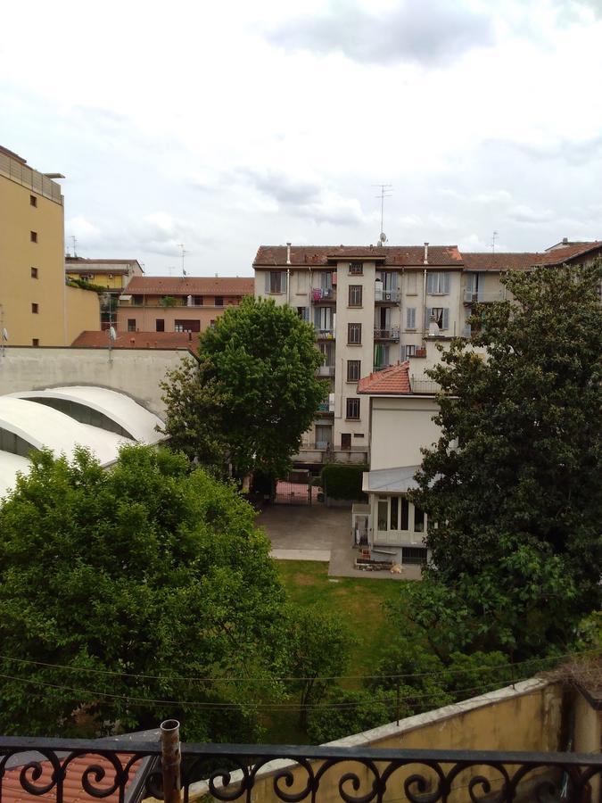 Kibilu - Via F. Aporti Milan