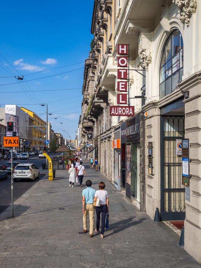 Aurora Hotel *