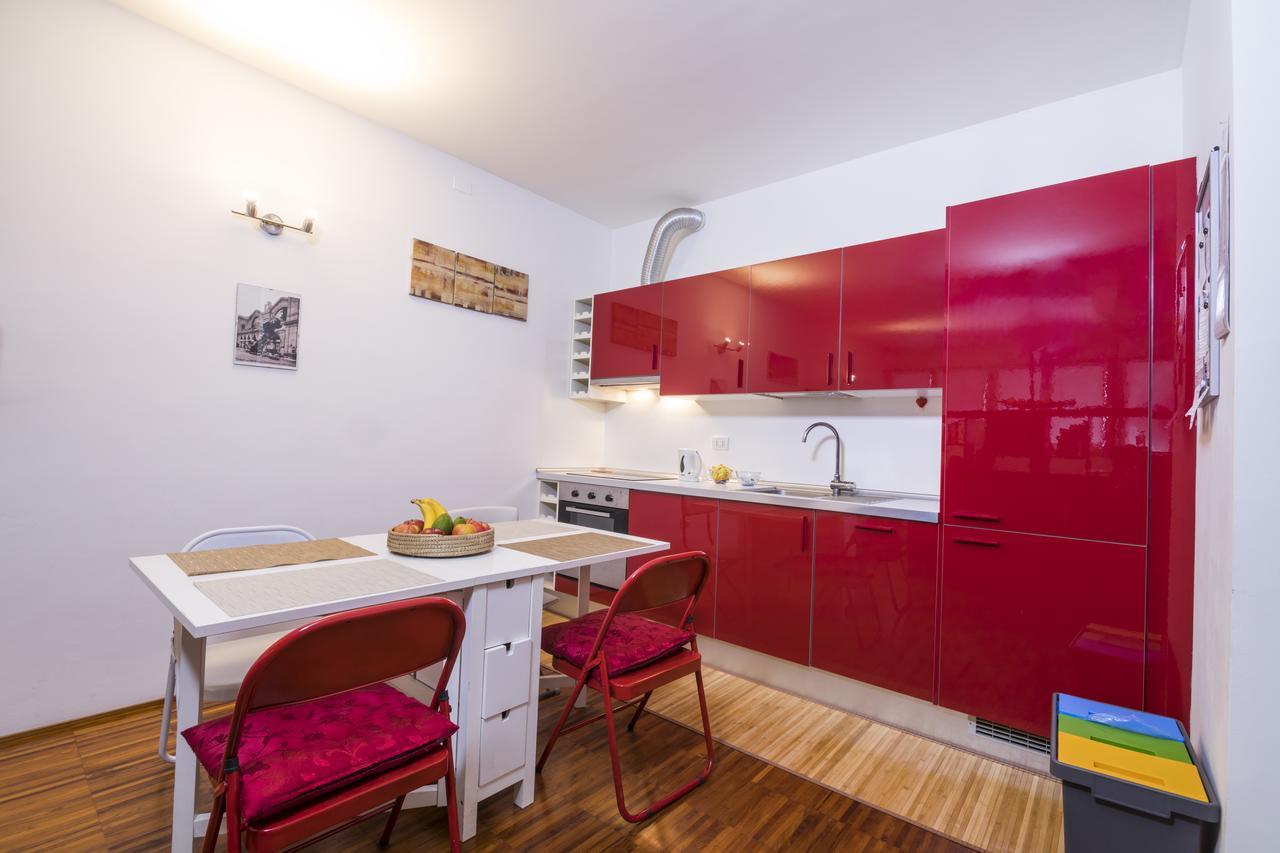 Via Nicastro Open Space Apartment