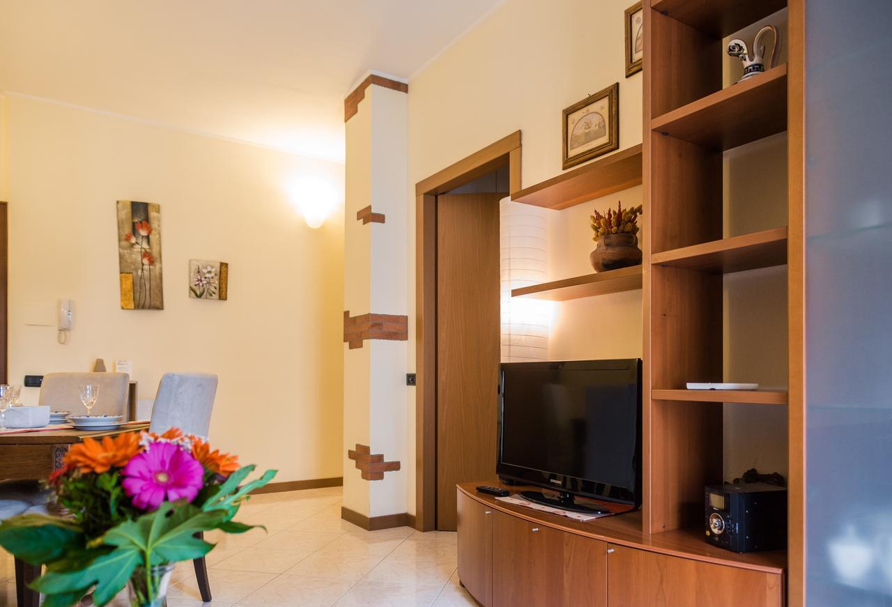 Lorenteggio Balcony Flat Apartment