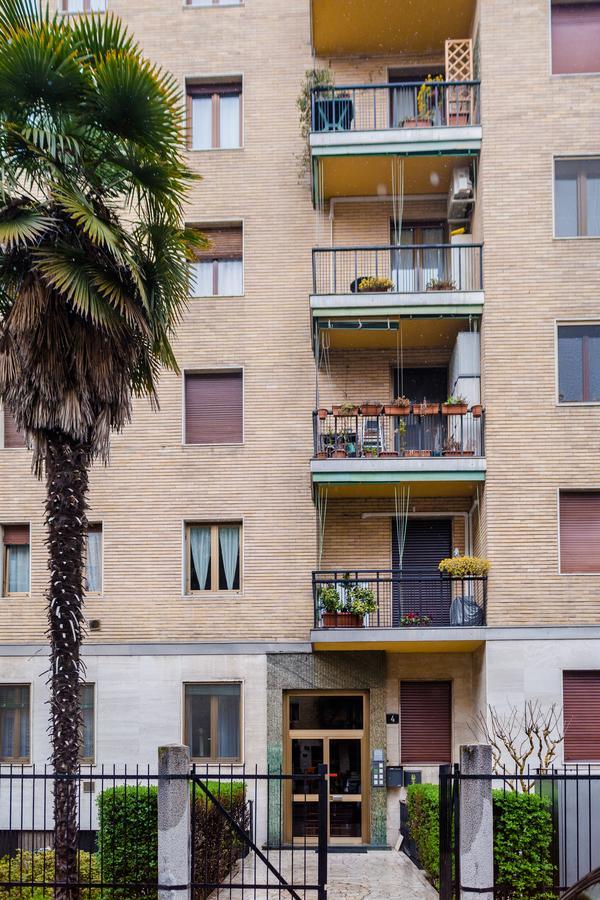 Lorenteggio Balcony Flat Apartment Milan