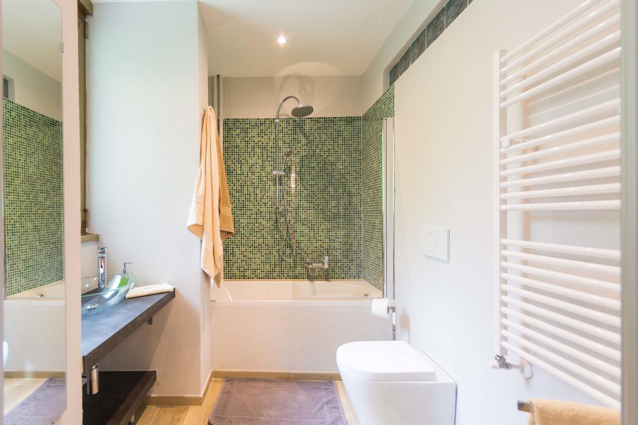 Isola Apartment *