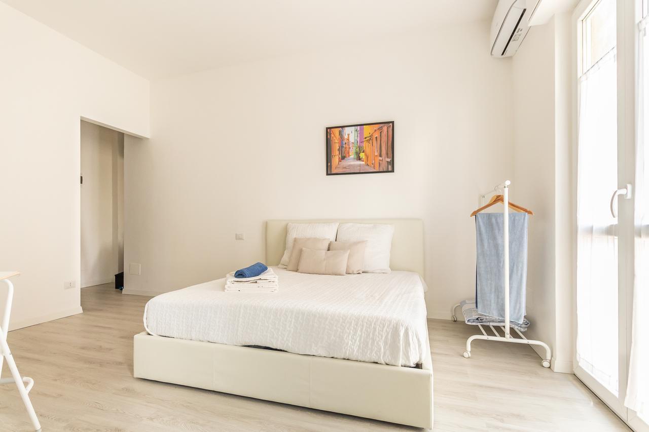Alessia's Flat- M3 Corvetto Milan