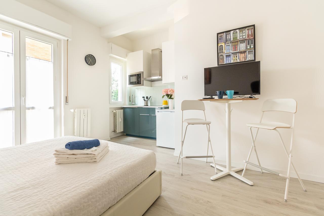 Apartment Alessia's Flat- M3 Corvetto Milan