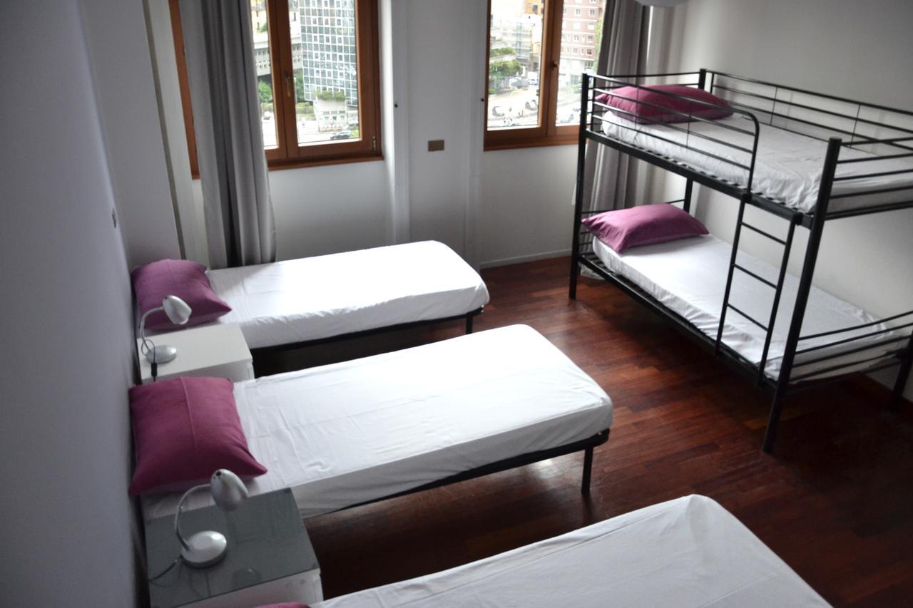 B&B Best Hostel Milano Acomodação com café da manhã  *