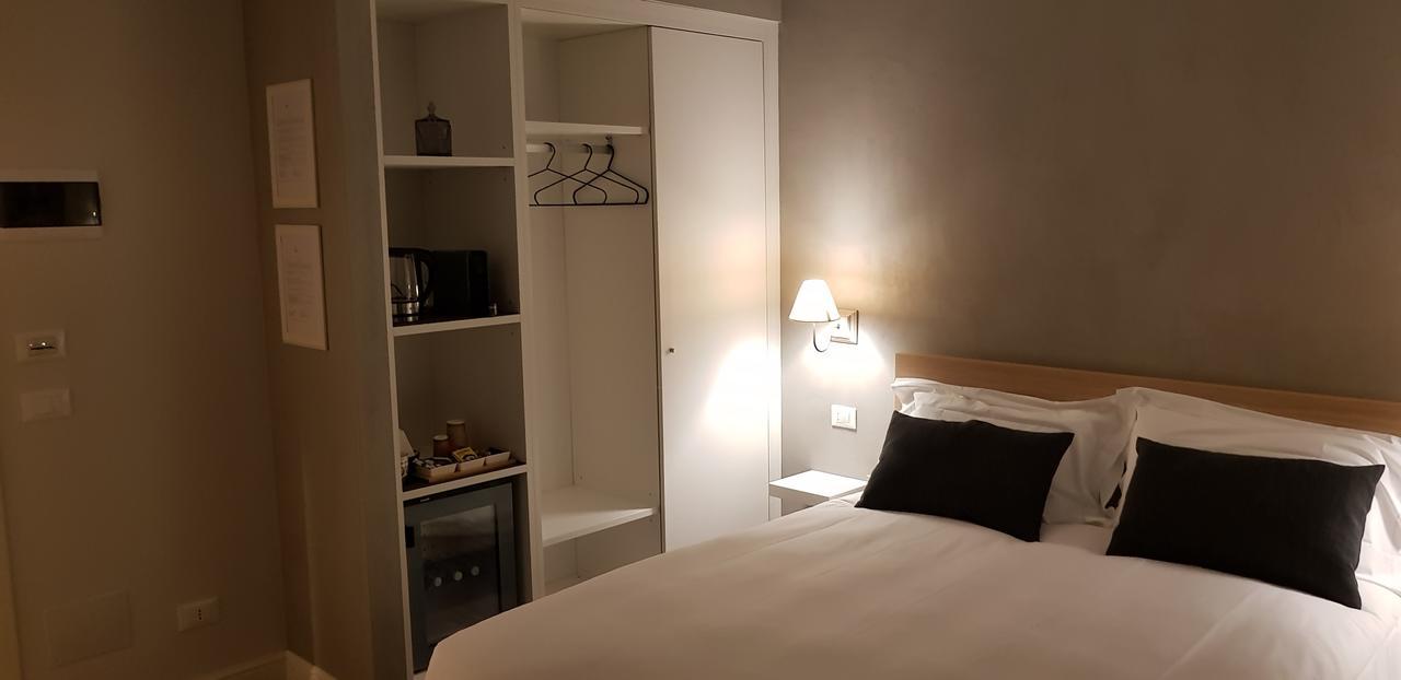 Bed Linate 2* Milão