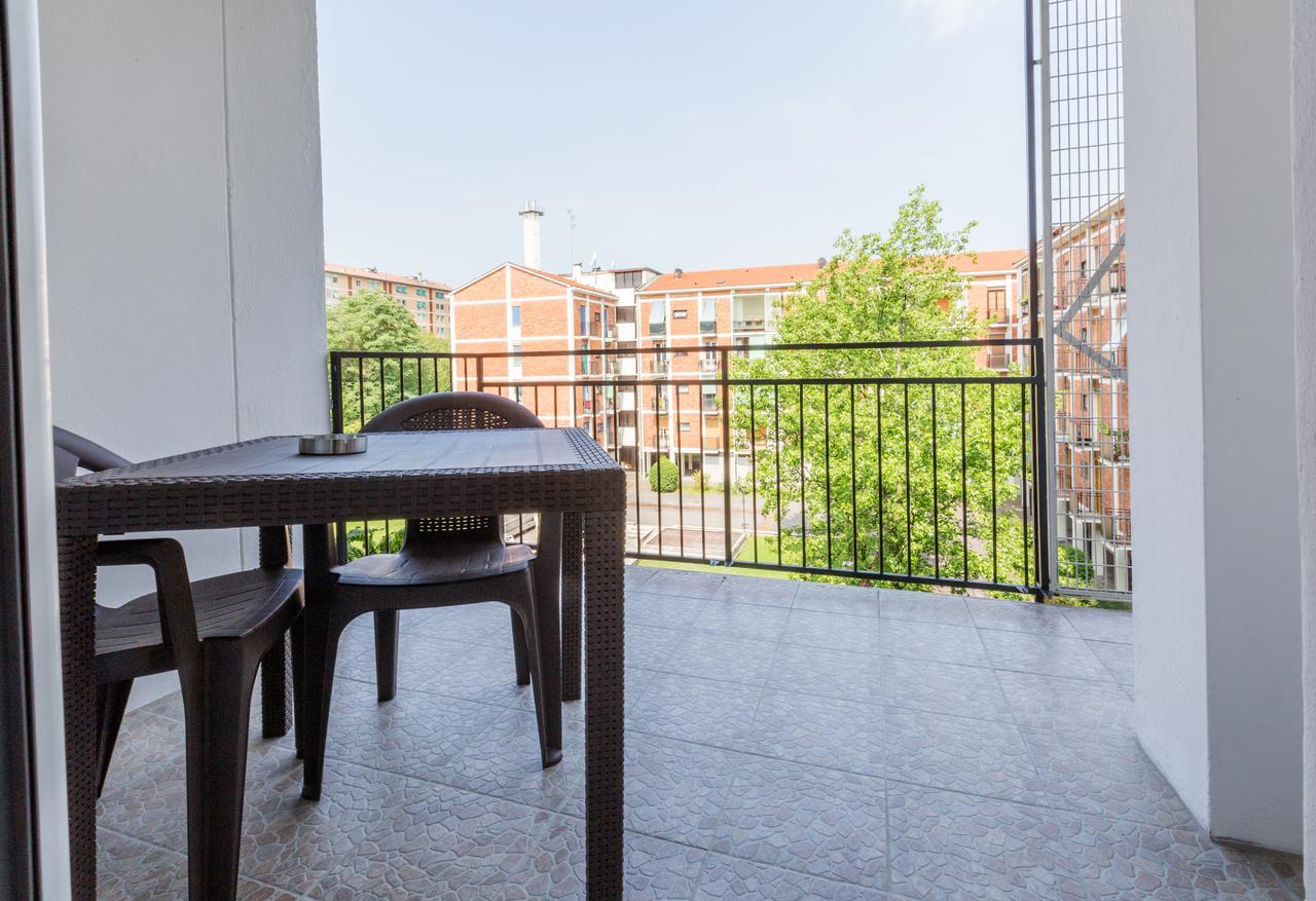 Business Balcony Flat Milan