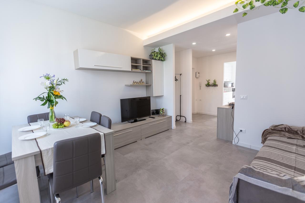 Business Balcony Flat Milan