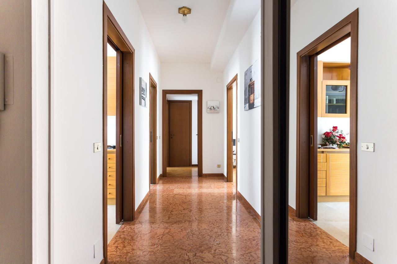 Cenisio Subway Flat Milan