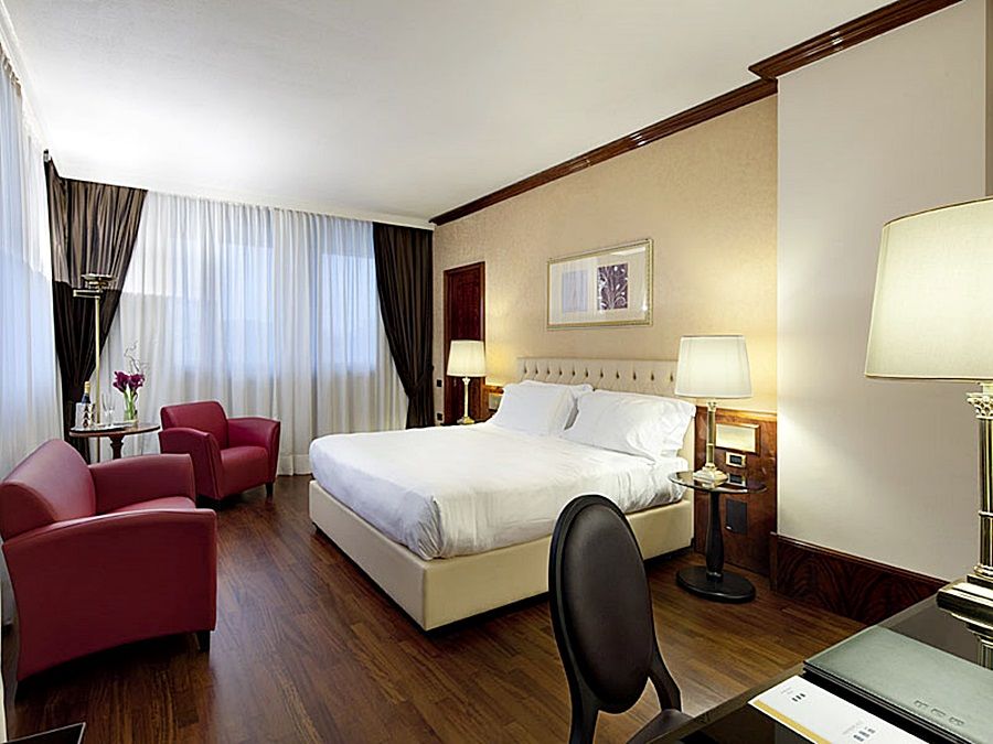 Scandinavia Hotel 4*