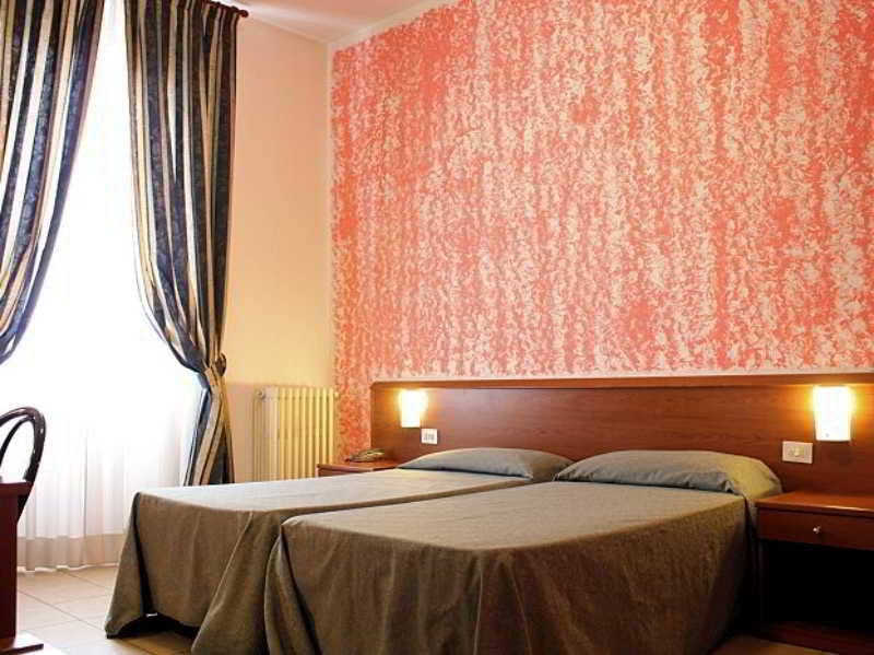Hotel Paradiso Milan