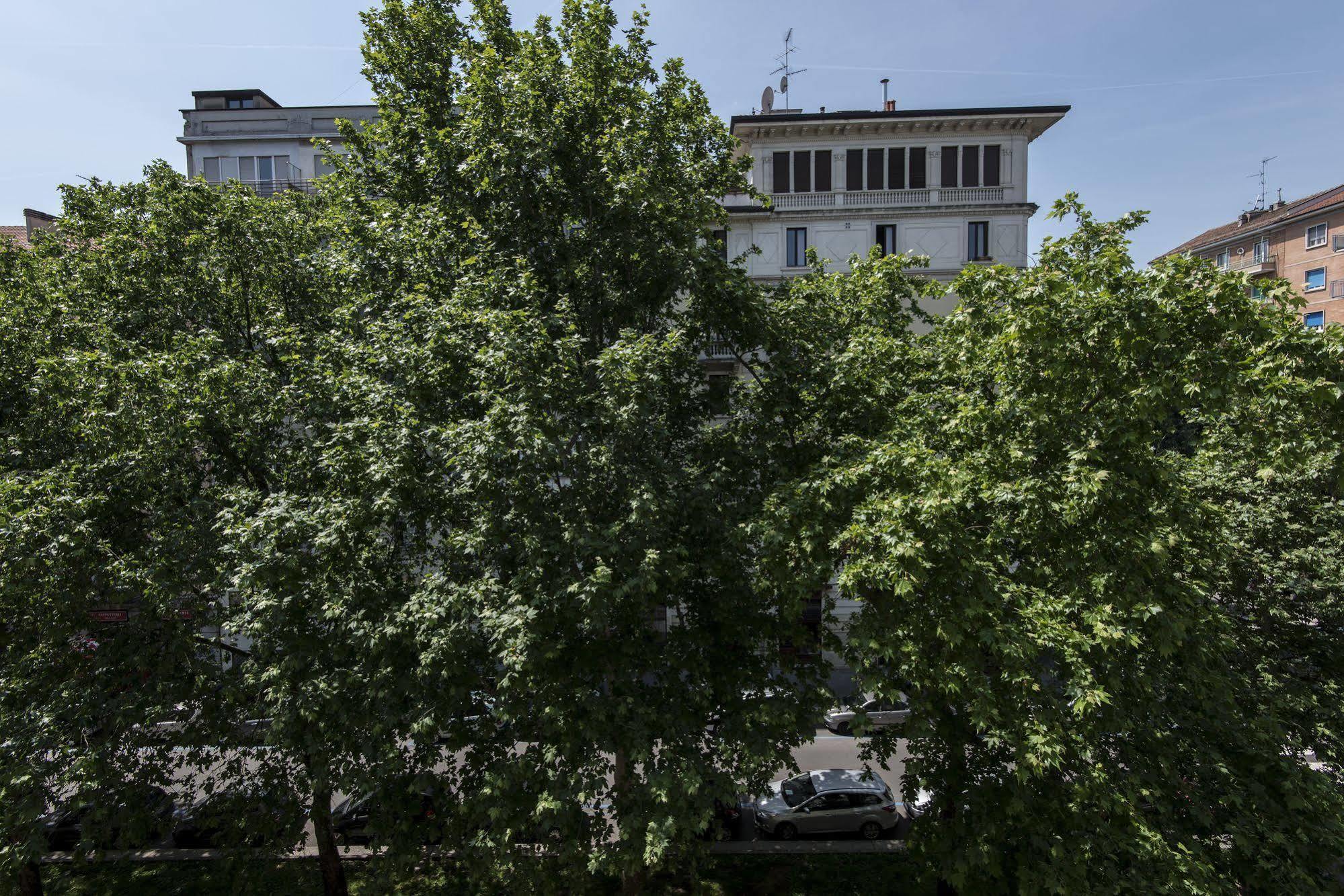 Fiera Cenisio Aparthotel Milan