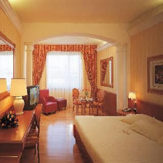 Hotel Atahotel Executive 4*