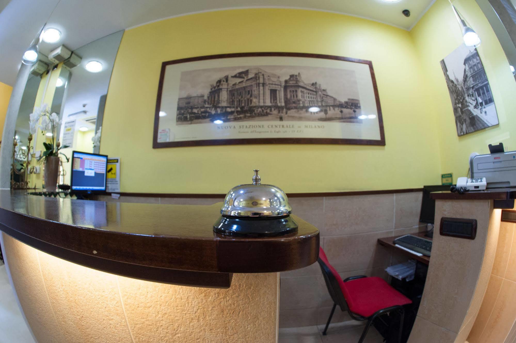 Hotel The
