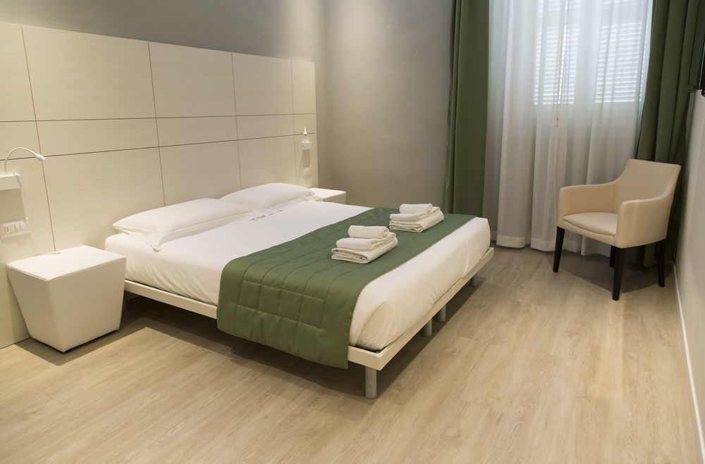 Navigliotel 19 - & 2*