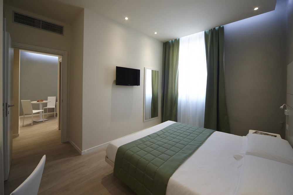 Navigliotel 19 - & 2*