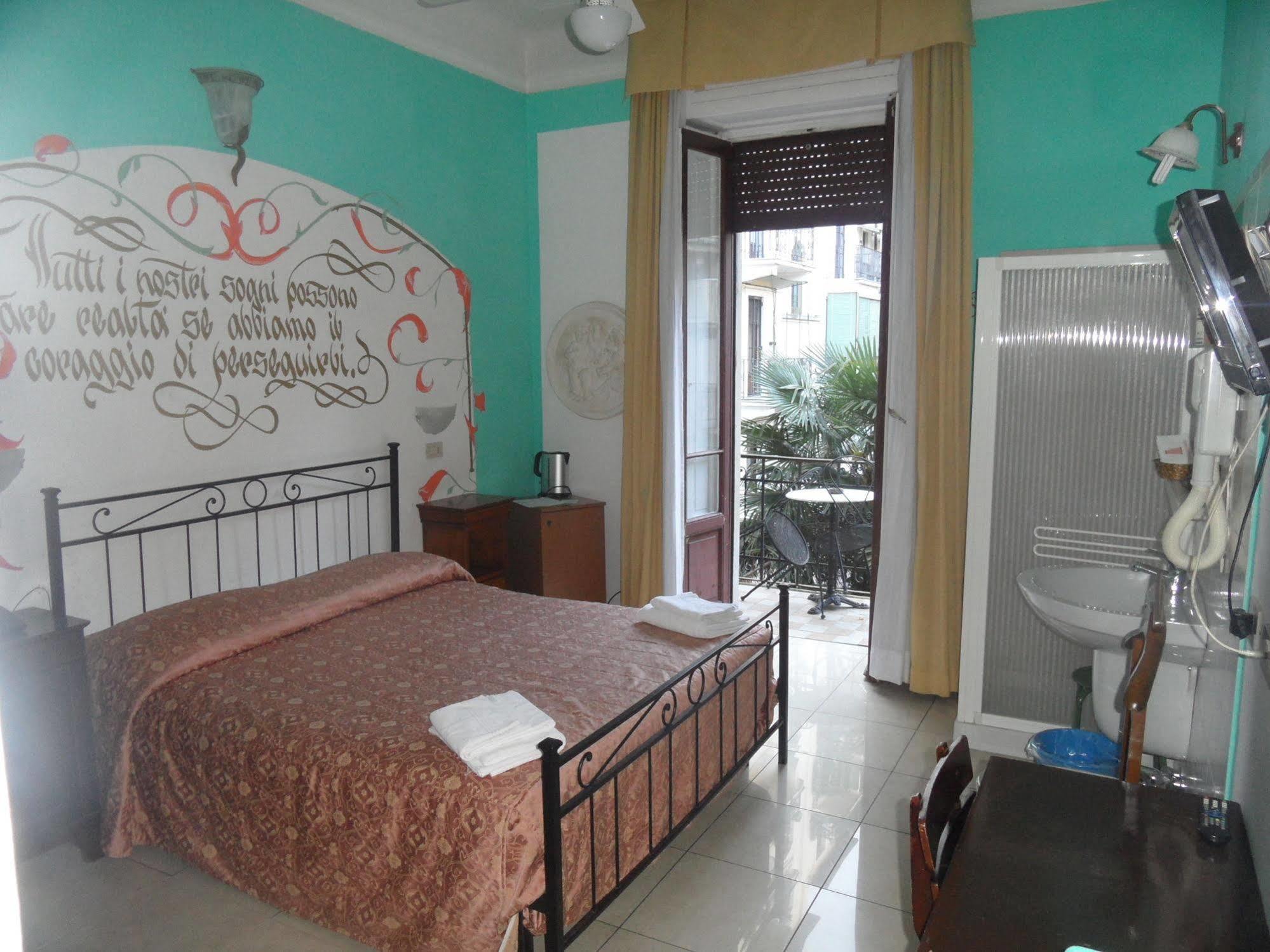 Eco-art De Albertis Hotel 2*